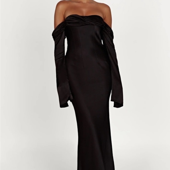 NEW Meshki Black Off-Shoulder Elegant Long Sleeve Dress - Picture 1 of 3